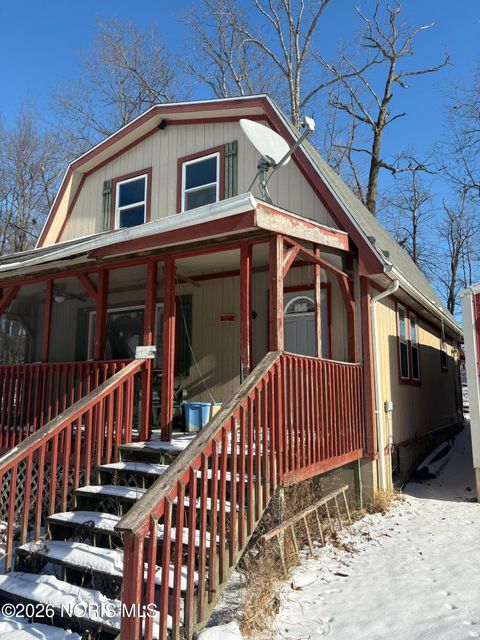 Photo of 196 Miami Avenue, Montpelier, OH 43543 (MLS # 10003354)