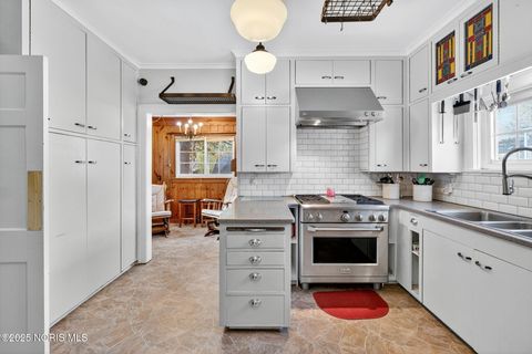 Tiny photo for 229 Woodland Avenue, Swanton, OH 43558 (MLS # 10001185)