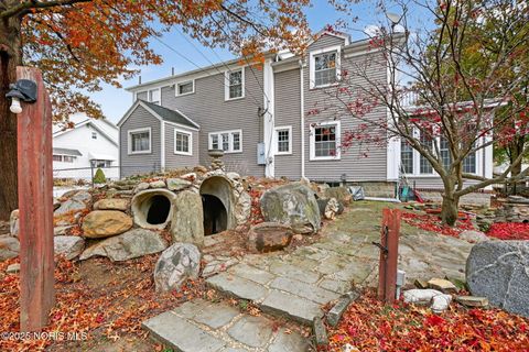 Tiny photo for 229 Woodland Avenue, Swanton, OH 43558 (MLS # 10001185)