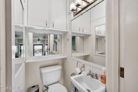 Tiny photo for 229 Woodland Avenue, Swanton, OH 43558 (MLS # 10001185)