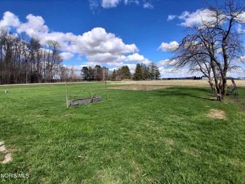 Tiny photo for 9531 County Road B, Leipsic, OH 45856 (MLS # 10006096)