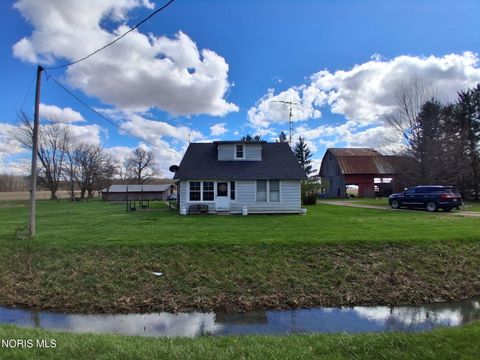 Photo of 9531 County Road B, Leipsic, OH 45856 (MLS # 10006096)