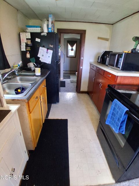 Tiny photo for 9531 County Road B, Leipsic, OH 45856 (MLS # 10006096)