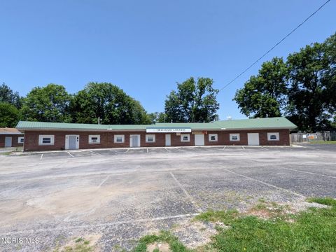 Homes For Sale - 1730 Lima Avenue<br/> Findlay, OH 45840