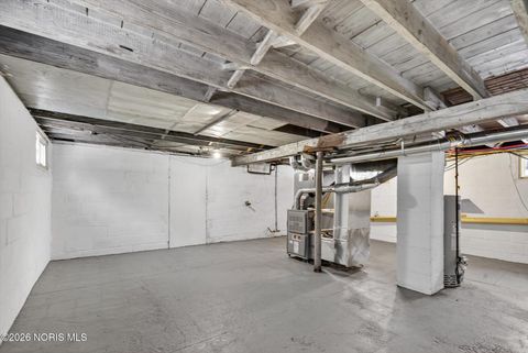 Tiny photo for 2432 Rochester Place, Northwood, OH 43619 (MLS # 10003226)