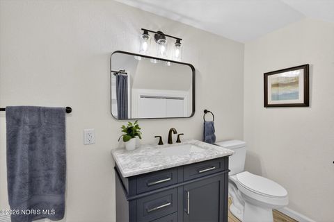 Tiny photo for 2432 Rochester Place, Northwood, OH 43619 (MLS # 10003226)