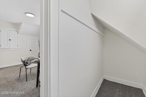 Tiny photo for 2432 Rochester Place, Northwood, OH 43619 (MLS # 10003226)