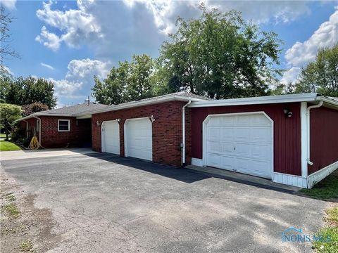 Tiny photo for 111 E Sugar Street, Leipsic, OH 45856 (MLS # 10005039)