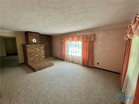 Tiny photo for 111 E Sugar Street, Leipsic, OH 45856 (MLS # 10005039)