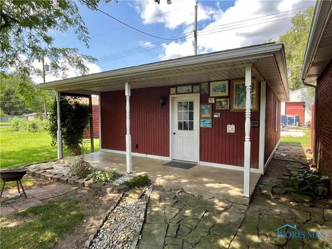 Tiny photo for 111 E Sugar Street, Leipsic, OH 45856 (MLS # 10005039)