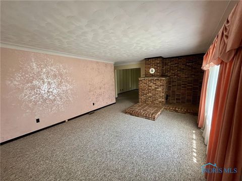 Tiny photo for 111 E Sugar Street, Leipsic, OH 45856 (MLS # 10005039)