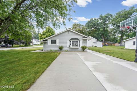 Tiny photo for 7105 Washington Drive, Holland, OH 43528 (MLS # 10010206)