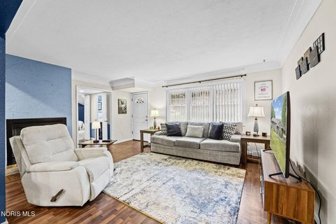 Tiny photo for 7105 Washington Drive, Holland, OH 43528 (MLS # 10010206)