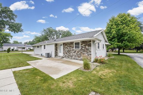 Tiny photo for 7105 Washington Drive, Holland, OH 43528 (MLS # 10010206)