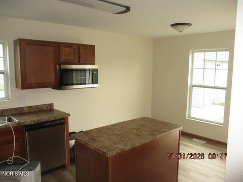 Tiny photo for 1443 Holmes Street, Toledo, OH 43605 (MLS # 10014206)