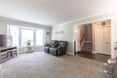 Tiny photo for 2218 Willowtree Lane, Maumee, OH 43537 (MLS # 10013591)