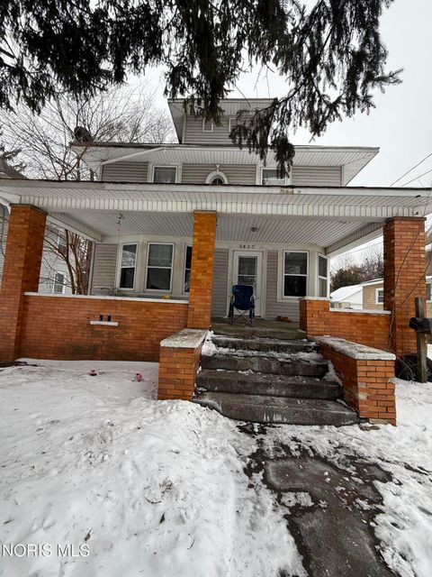 Photo of 3827 Lockwood Avenue, Toledo, OH 43612 (MLS # 10004284)