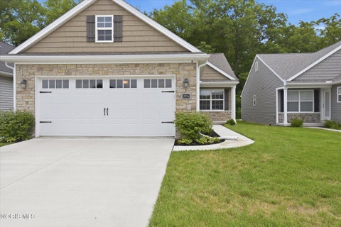 Tiny photo for 2056 Sunrise Creek Drive, Toledo, OH 43615 (MLS # 10010372)