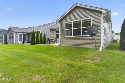 Tiny photo for 2056 Sunrise Creek Drive, Toledo, OH 43615 (MLS # 10010372)