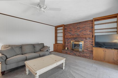 Tiny photo for 1054 Bourgogne Avenue, Bowling Green, OH 43402 (MLS # 10006117)