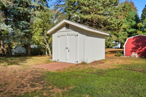 Tiny photo for 1054 Bourgogne Avenue, Bowling Green, OH 43402 (MLS # 10006117)