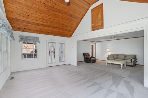 Tiny photo for 1054 Bourgogne Avenue, Bowling Green, OH 43402 (MLS # 10006117)