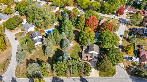 Tiny photo for 1054 Bourgogne Avenue, Bowling Green, OH 43402 (MLS # 10006117)