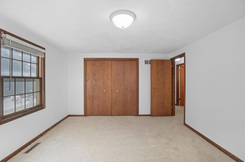 Tiny photo for 1054 Bourgogne Avenue, Bowling Green, OH 43402 (MLS # 10006117)