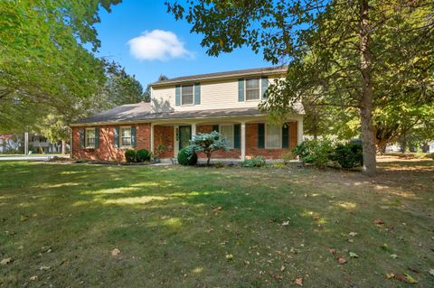 Tiny photo for 1054 Bourgogne Avenue, Bowling Green, OH 43402 (MLS # 10006117)