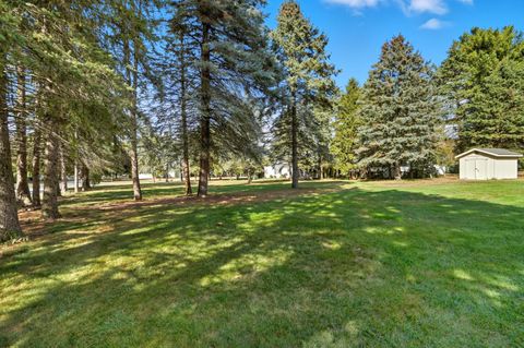 Tiny photo for 1054 Bourgogne Avenue, Bowling Green, OH 43402 (MLS # 10006117)