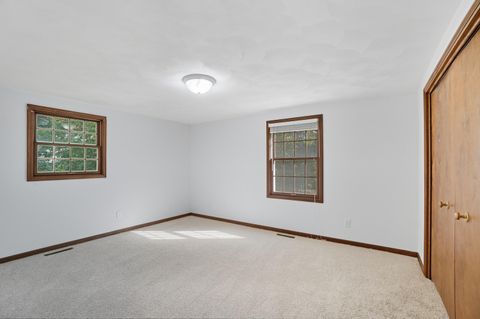 Tiny photo for 1054 Bourgogne Avenue, Bowling Green, OH 43402 (MLS # 10006117)