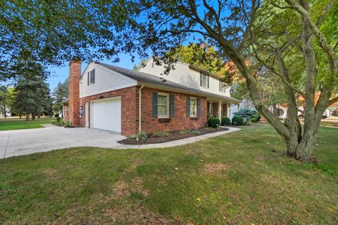 Tiny photo for 1054 Bourgogne Avenue, Bowling Green, OH 43402 (MLS # 10006117)