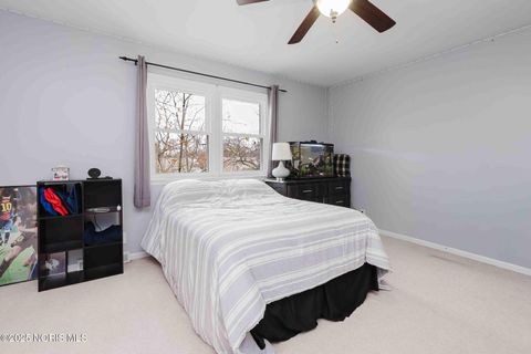 Tiny photo for 1620 Imperial Lane, Findlay, OH 45840 (MLS # 10002546)