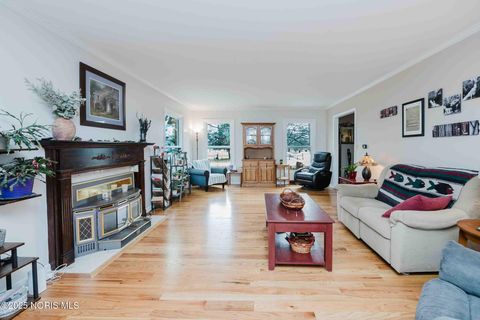 Tiny photo for 1620 Imperial Lane, Findlay, OH 45840 (MLS # 10002546)