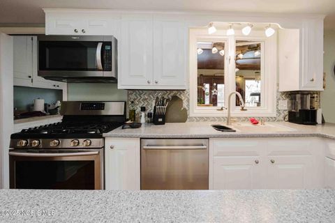 Tiny photo for 1620 Imperial Lane, Findlay, OH 45840 (MLS # 10002546)