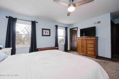 Tiny photo for 1620 Imperial Lane, Findlay, OH 45840 (MLS # 10002546)