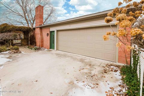 Tiny photo for 1620 Imperial Lane, Findlay, OH 45840 (MLS # 10002546)