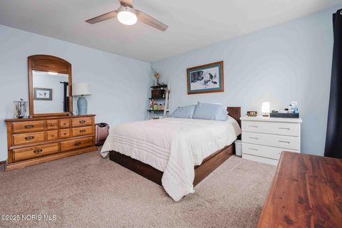 Tiny photo for 1620 Imperial Lane, Findlay, OH 45840 (MLS # 10002546)