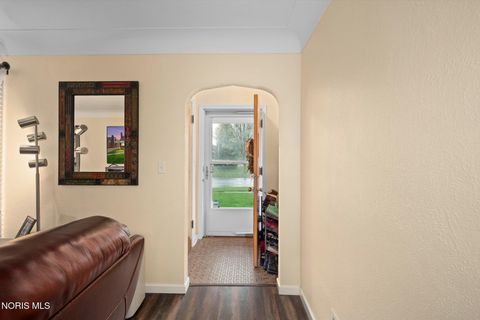 Tiny photo for 631 Ansonia Street, Oregon, OH 43616 (MLS # 10006459)