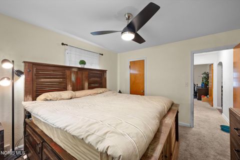 Tiny photo for 631 Ansonia Street, Oregon, OH 43616 (MLS # 10006459)