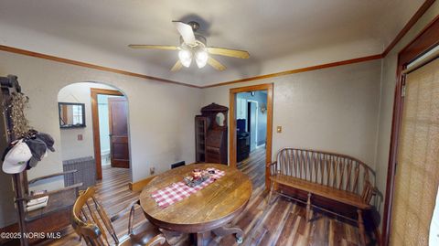 Tiny photo for 516 E Yeasting Street, Gibsonburg, OH 43431 (MLS # 10000402)