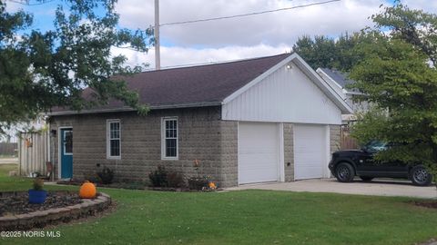 Tiny photo for 516 E Yeasting Street, Gibsonburg, OH 43431 (MLS # 10000402)