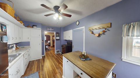 Tiny photo for 516 E Yeasting Street, Gibsonburg, OH 43431 (MLS # 10000402)
