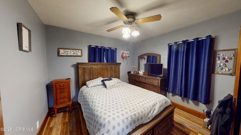 Tiny photo for 516 E Yeasting Street, Gibsonburg, OH 43431 (MLS # 10000402)