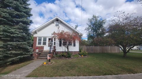 Tiny photo for 516 E Yeasting Street, Gibsonburg, OH 43431 (MLS # 10000402)