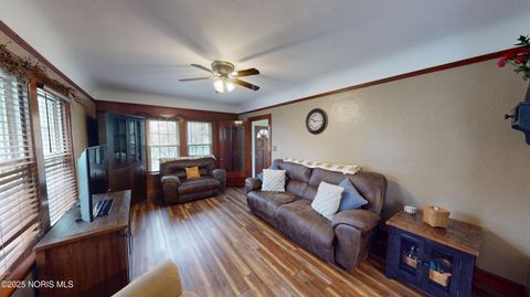 Tiny photo for 516 E Yeasting Street, Gibsonburg, OH 43431 (MLS # 10000402)