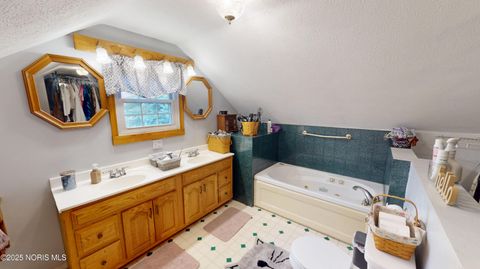 Tiny photo for 516 E Yeasting Street, Gibsonburg, OH 43431 (MLS # 10000402)