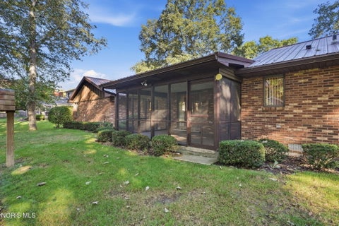 Tiny photo for 2610 Foxbury Lane, Findlay, OH 45840 (MLS # 10013431)