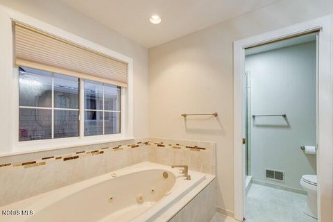 Tiny photo for 9504 Sheffield Road, Perrysburg, OH 43551 (MLS # 10006897)