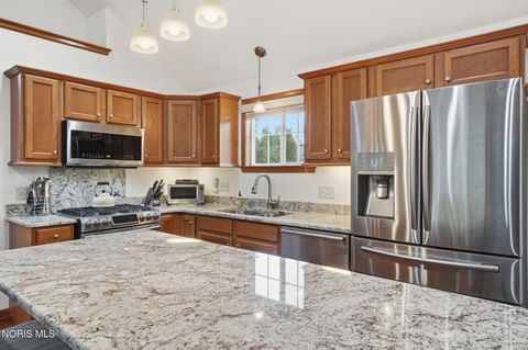 Tiny photo for 548 Ketner Drive, Bowling Green, OH 43402 (MLS # 10005341)